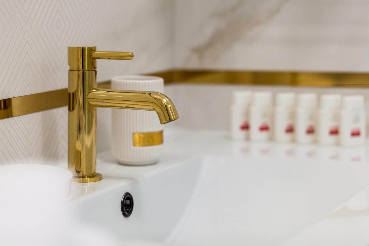 Tartaczna Suite 9 กดัญสก์ ภายนอก รูปภาพ